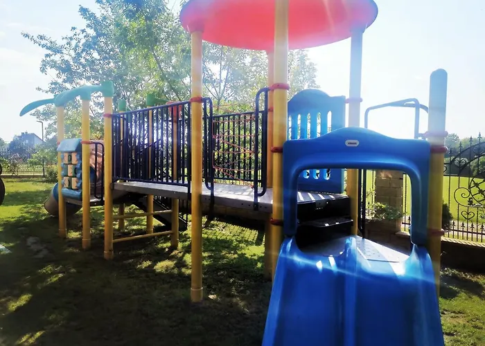 Проживание в семье Willa Holiday *